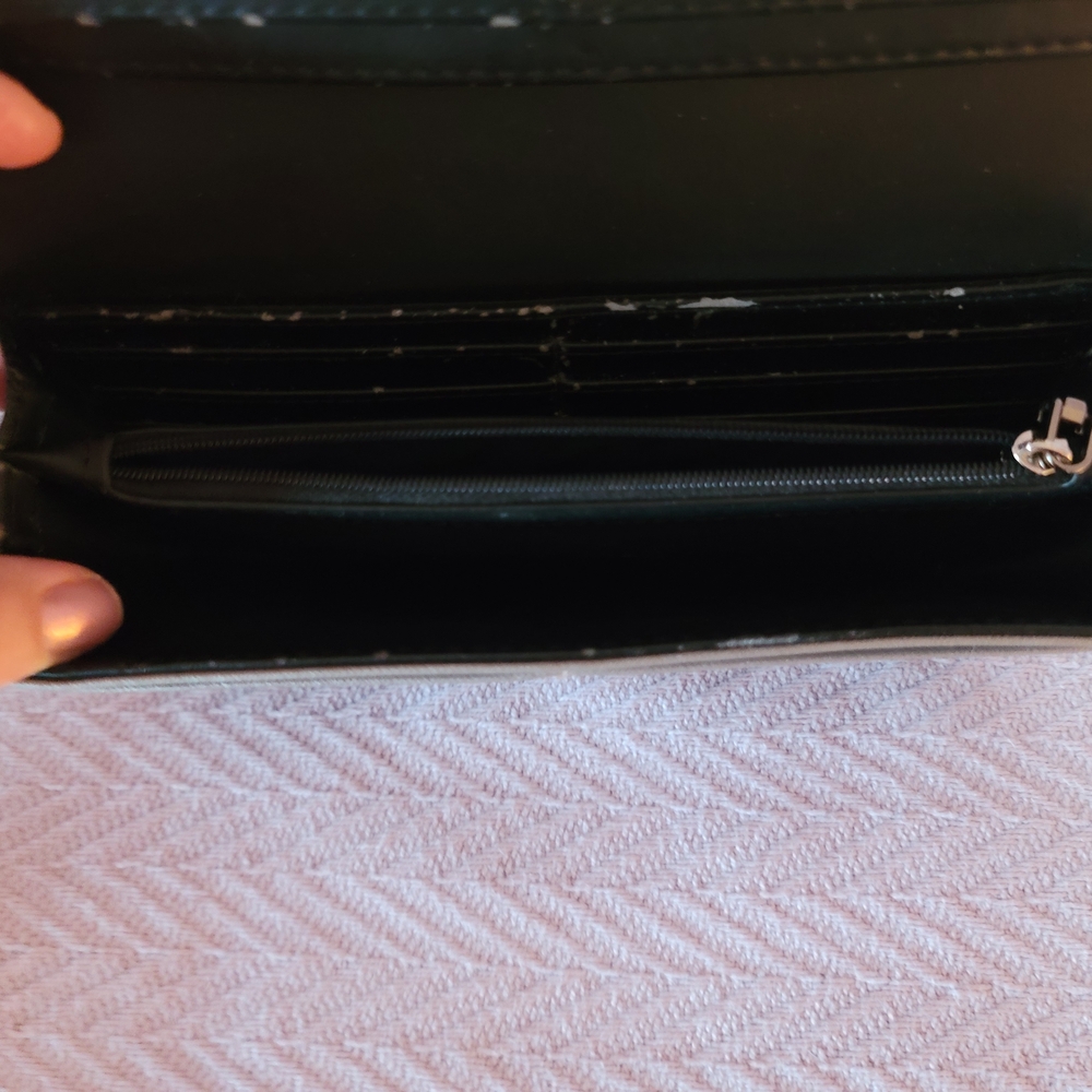 GUESS Women's Wallet - Picture 4 of 4